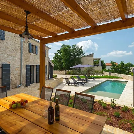 Casa 42 *
