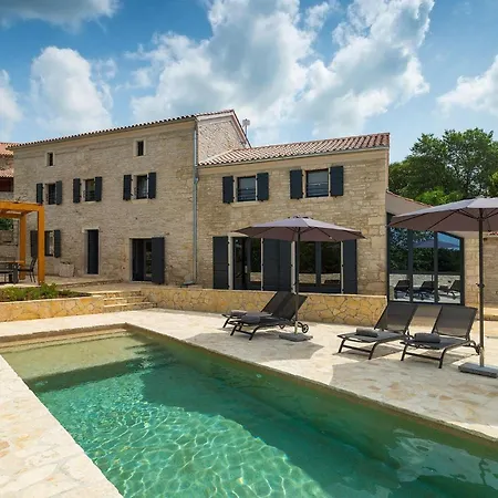 Casa 42 Bičići
